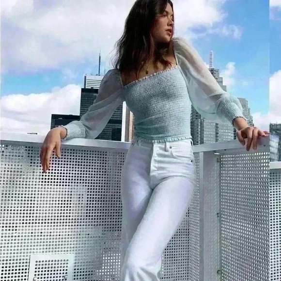 Wilfred Aritzia Saga Smocked Blouse Aura Blue Light Glow size XXS - Picture 1 of 9